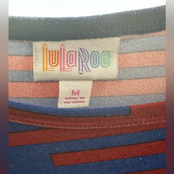 LuLaRoe Women’s Hi-Low Midi Dress – Size M – Blue & Burgundy Striped – EUC - Picture 6 of 6